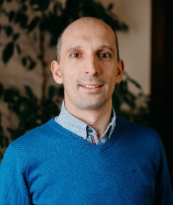 Dr. Márton Zsolt, alapító